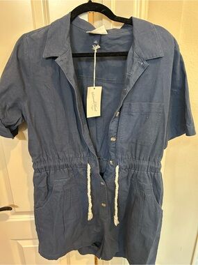 Universal Thread Navy Blue Button-Front Shirt